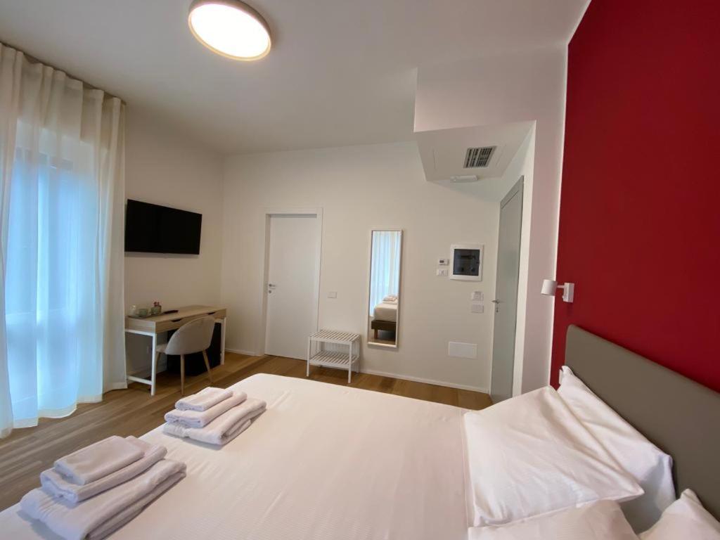 Foresteria Dansi Varese Buitenkant foto